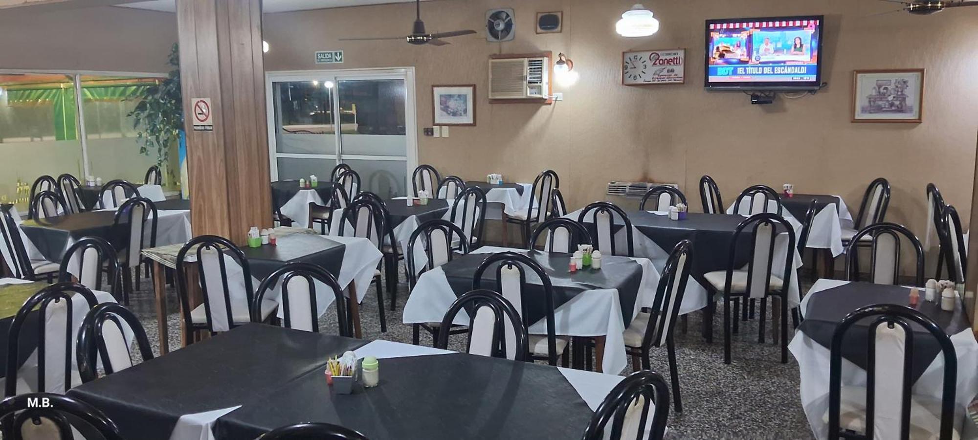 Hotel Y Restaurant Don Quijote Macachín Eksteriør billede